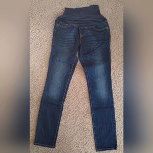 Old Navy full panel maternity skinny jeans